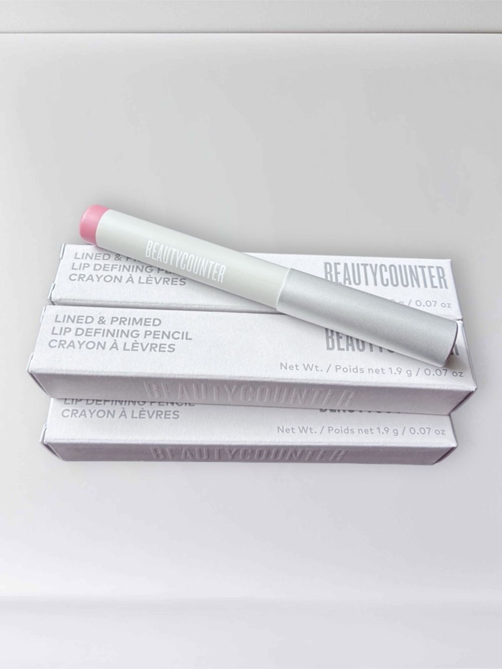 beautycounter Lined & Primed Lip Defining Pencil - Soft Pink